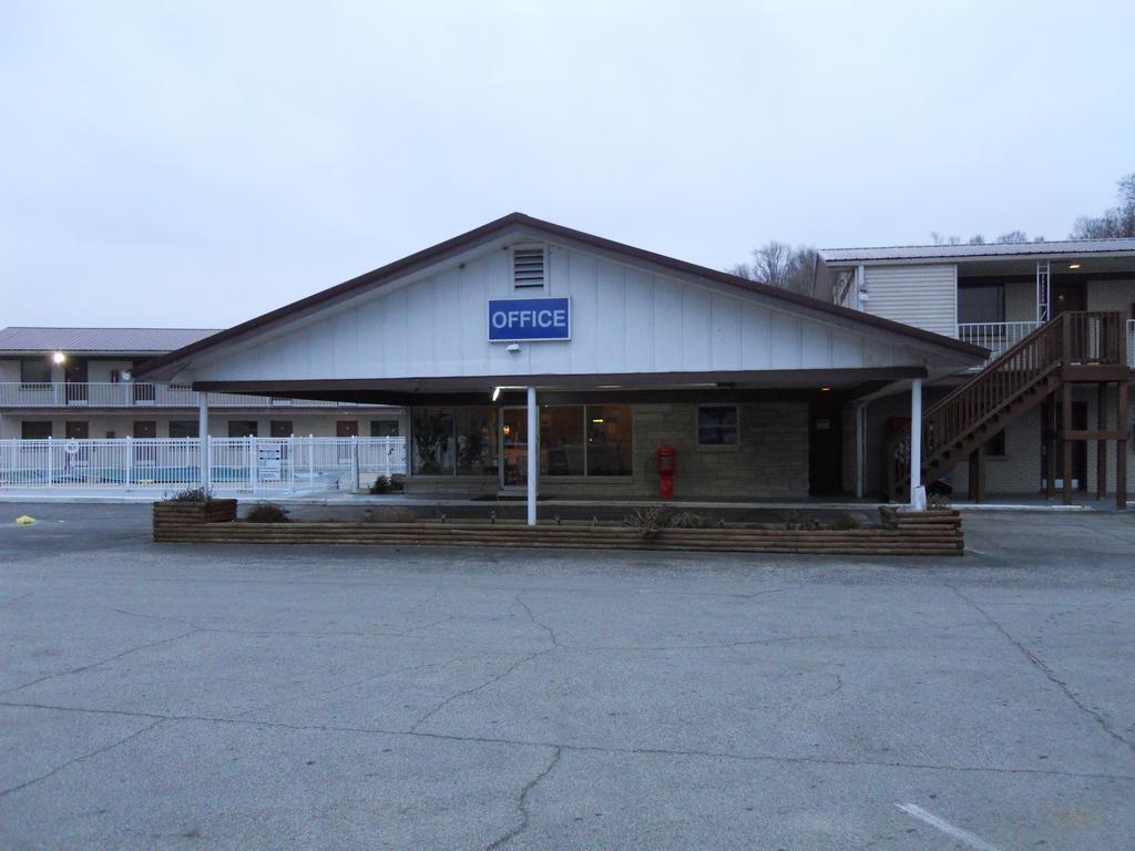 Best Budget Inn Tell City Exterior photo